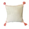 Almofada cru com tassels rosa 40x40cm