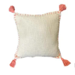 Almofada cru com tassels rosa 40x40cm