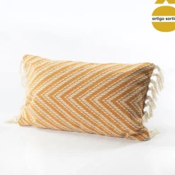 Almofada stripes com franjas 30x50cm