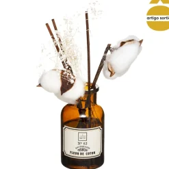 Ambientador perfumado com flores secas