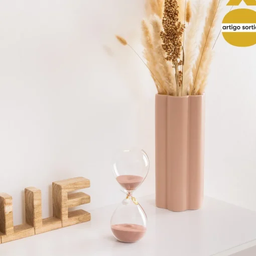 Ampulheta decorada em vidro