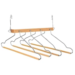Cabide em madeira para 4 camisas e calças
