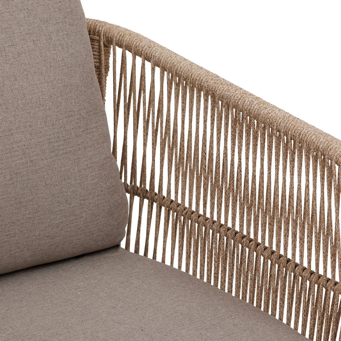 Cadeirão DEONA taupe em madeira acácia