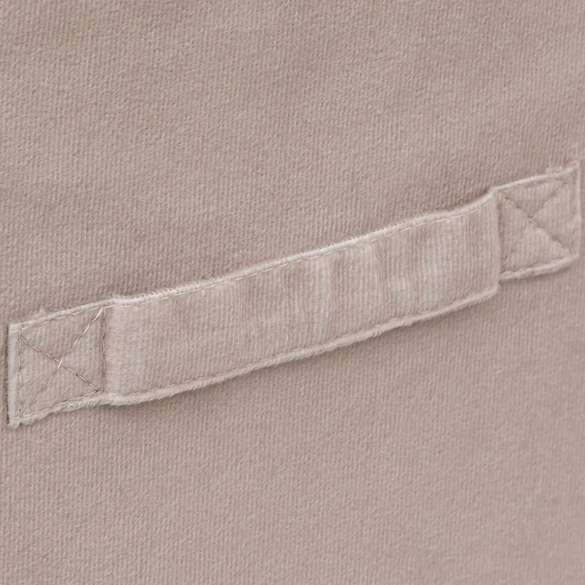 Caixa de arrumação bege em veludo 31x31cm