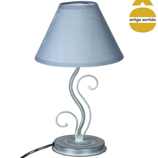Candeeiro de mesa com decoração folhas