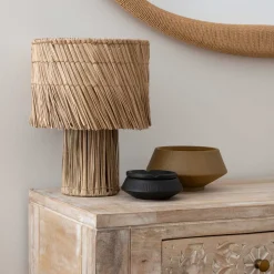 Candeeiro de mesa YONI bege em ráfia