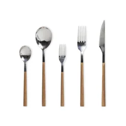 Colher de sopa em inox com cabo castanho