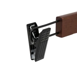 Conjunto de 2 cabides de madeira com pinças