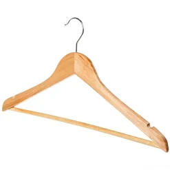 Conjunto de 8 cabides em madeira