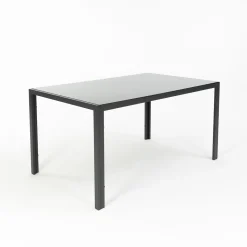 Conjunto de mesa com tampo de vidro e 4 cadeiras