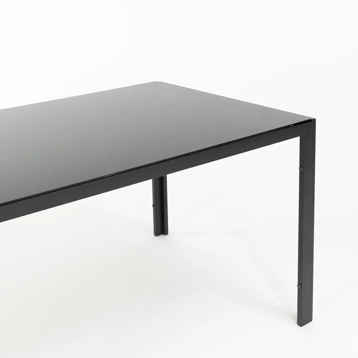 Conjunto de mesa com tampo de vidro e 4 cadeiras
