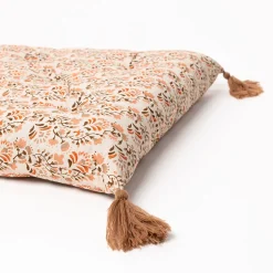 Coxim de chão WILD ROMANCE com tassels 60x120cm