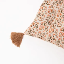 Coxim de chão WILD ROMANCE com tassels 60x120cm