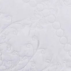 Edredão branco com flores 220x240cm