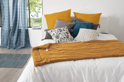 Edredão fundo de cama ocre veludo 80x180cm