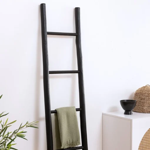 Escada decorativa preta em madeira 180cm