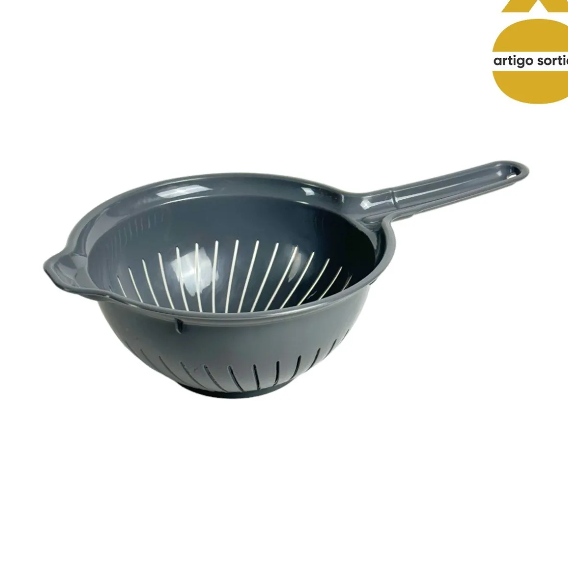 Escorredor de legumes com cabo