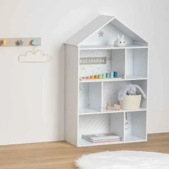 Estante em forma de casa