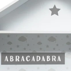 Estante em forma de casa