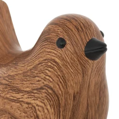 Estátua de pássaro castanho em cerâmica