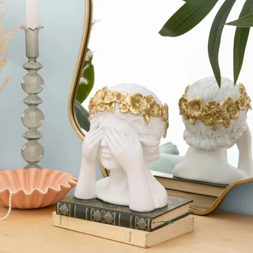 Estátua decorativa mulher WILD ROMANCE branca 22cm
