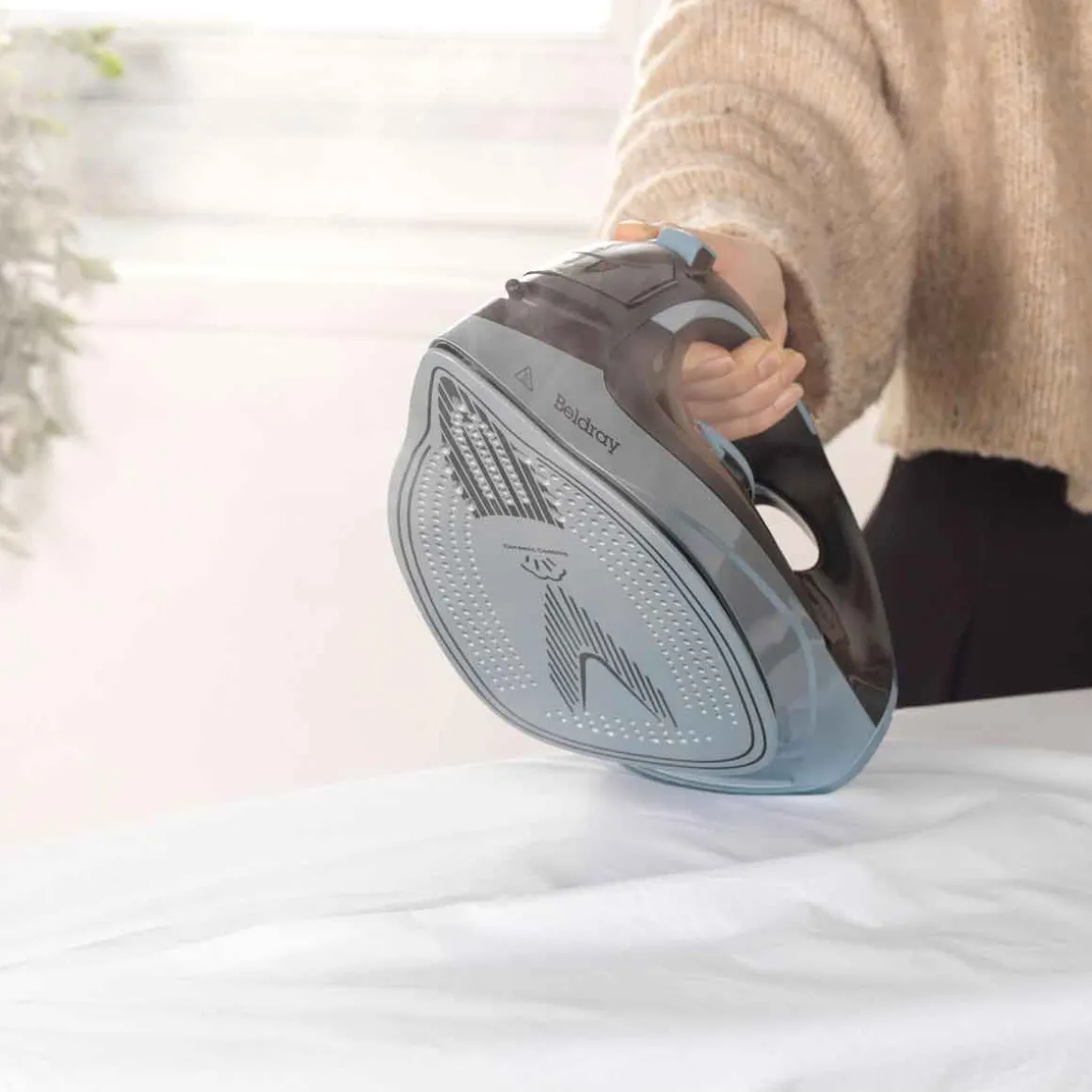 Ferro a vapor com fio BELDRAY 3200w