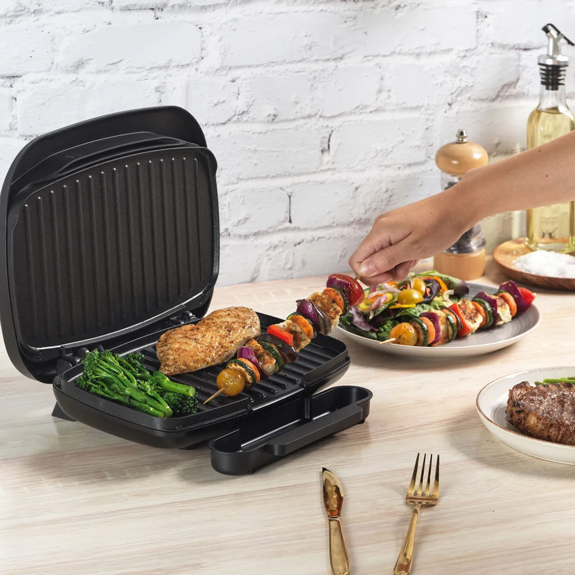 Grelhador sanduicheira Petra preta
