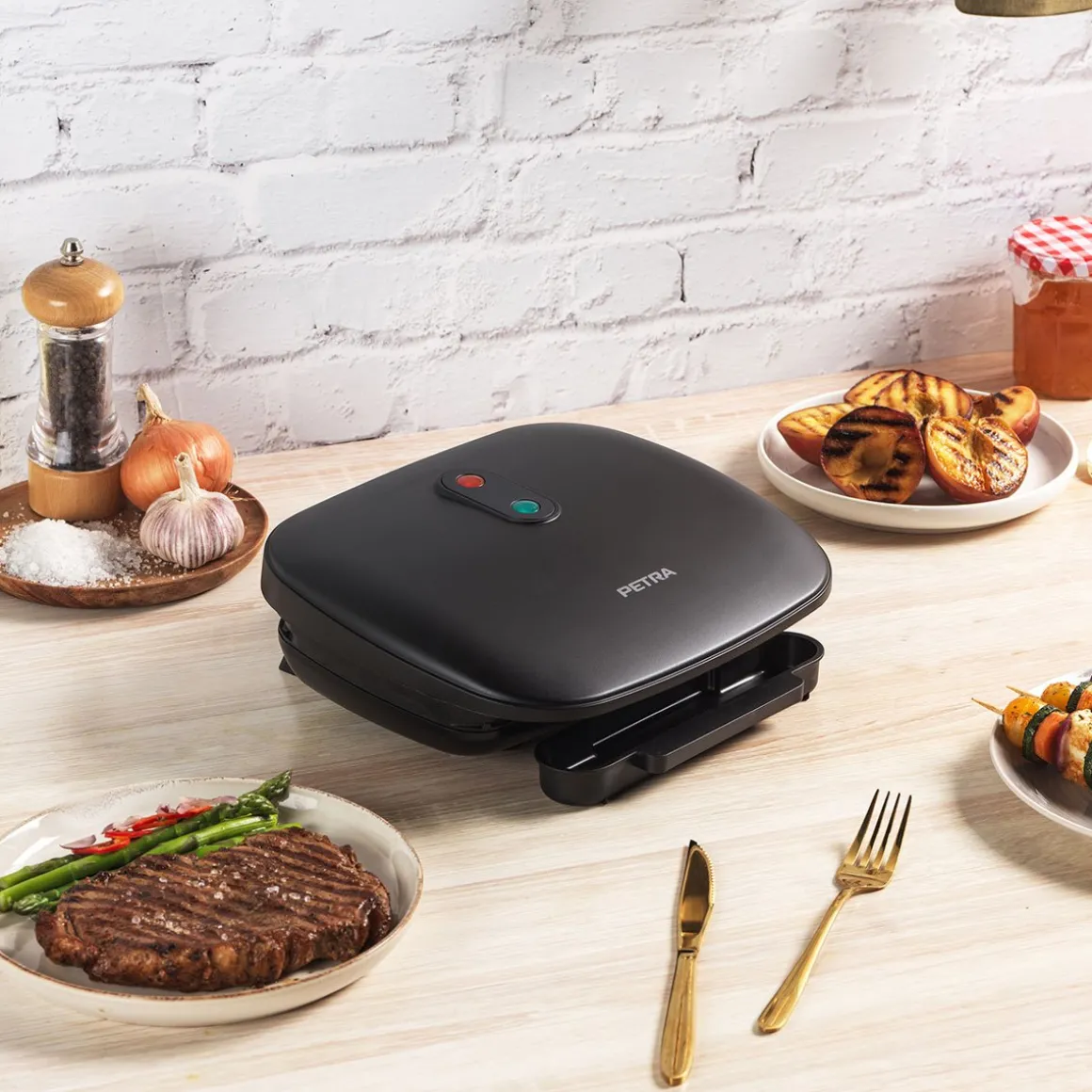 Grelhador sanduicheira Petra preta