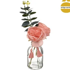 Jarra de vidro com flores artificiais