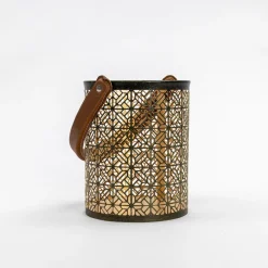 Lanterna dourada em metal com pega em couro 15cm