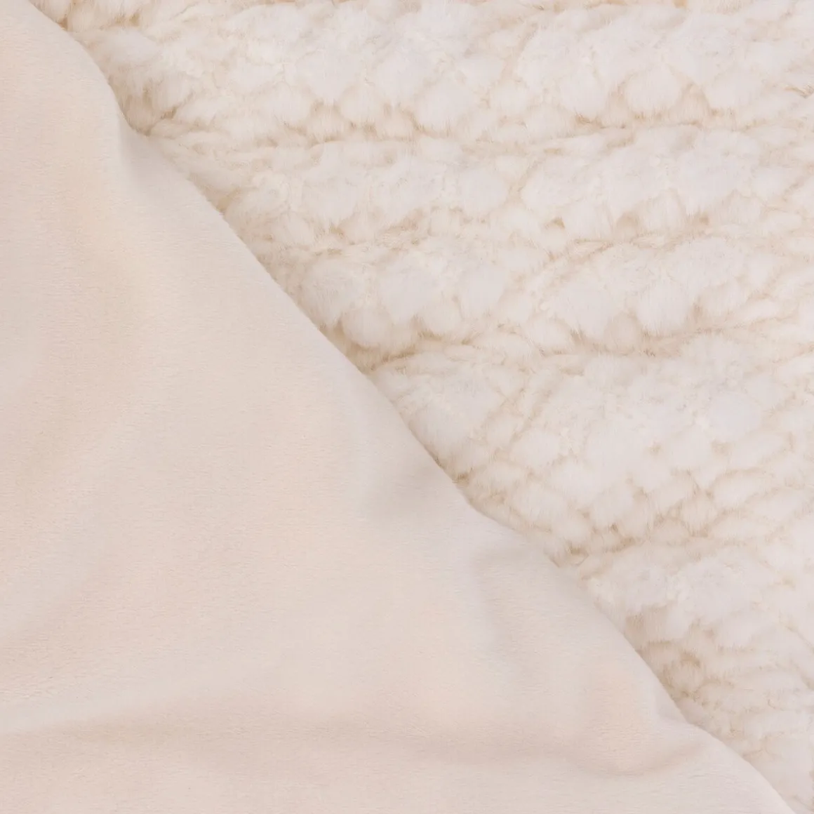 Manta bege efeito bordado 125x150cm