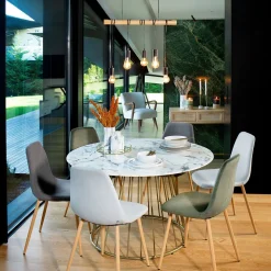 Mesa de jantar redonda com tampo efeito mármore