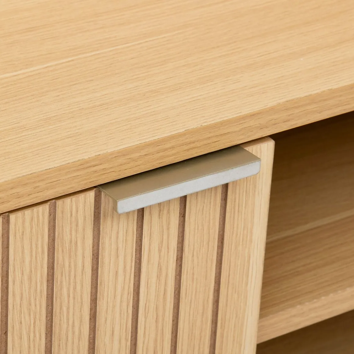 Móvel De Tv Em Mdf Bege Tasso