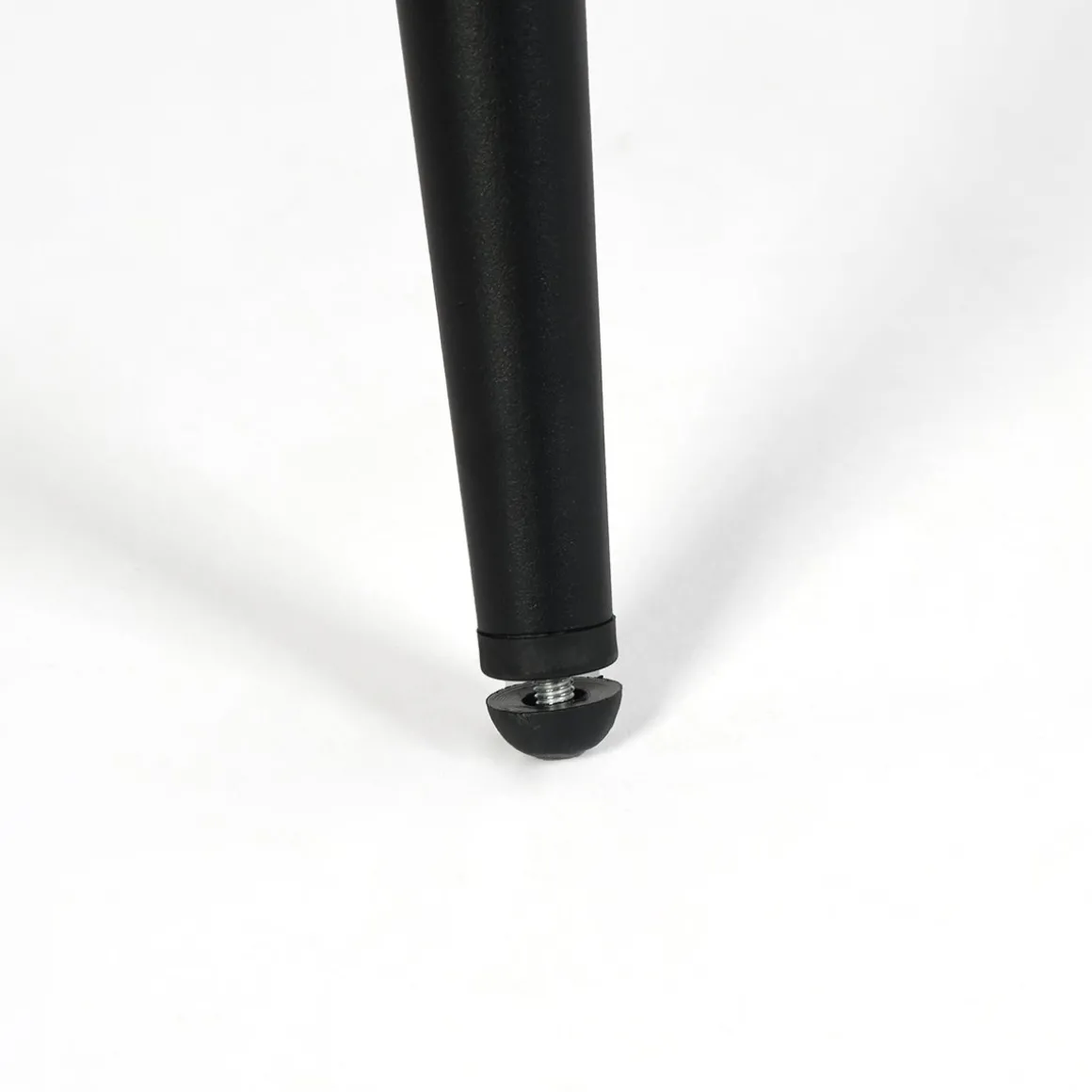 Poltrona ARIEL em tecido rosa