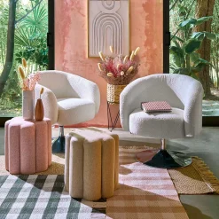 Poltrona EDITH com pelo bouclé branco