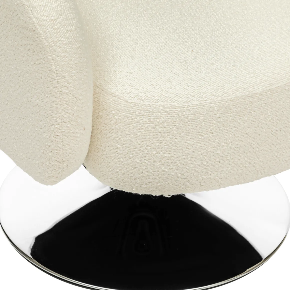 Poltrona EDITH com pelo bouclé branco