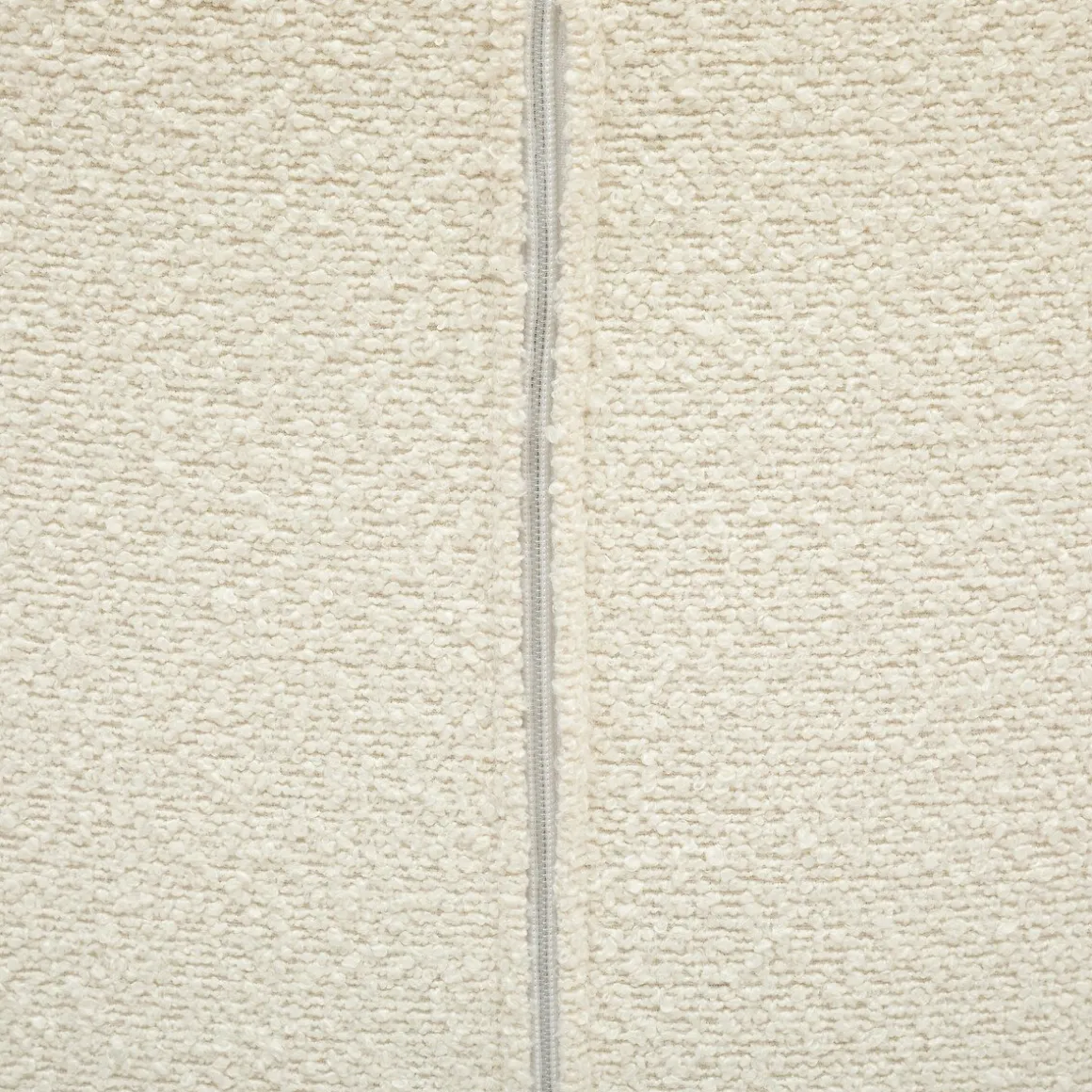 Poltrona EDITH com pelo bouclé branco