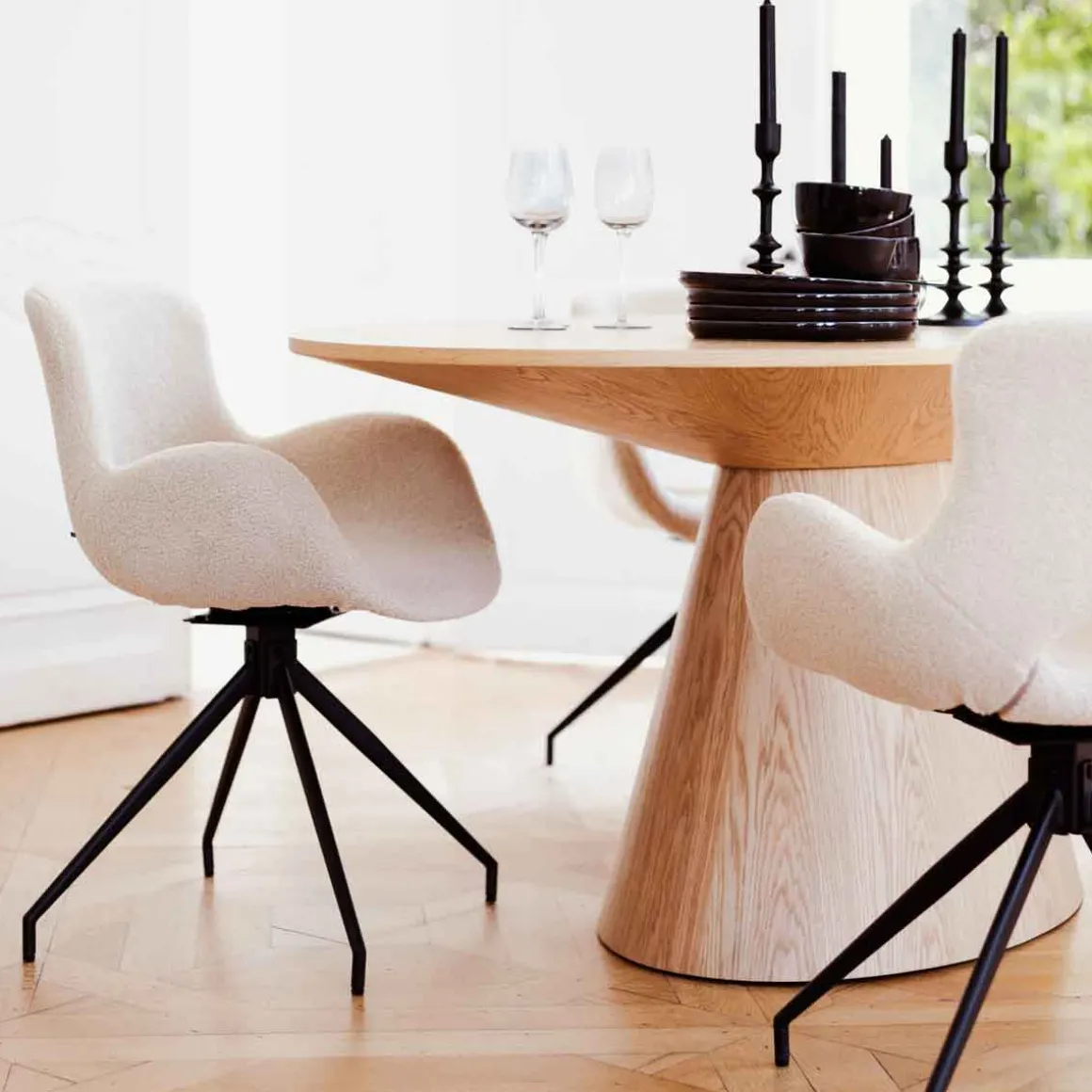 Poltrona KALE bege em tecido