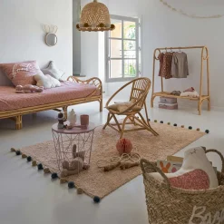 Tapete bege com pompons 100x150cm