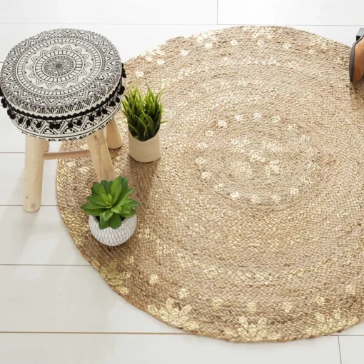 Tapete dourado em juta 115cm