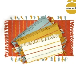 Tapete TUNES com pompons em algodão 70x120cm