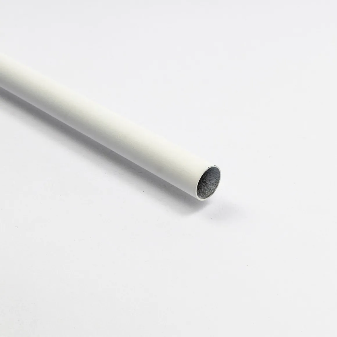 Tubo de ferro forjado branco mate 2m