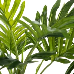 Vaso branco em cimento com palmeira artificial